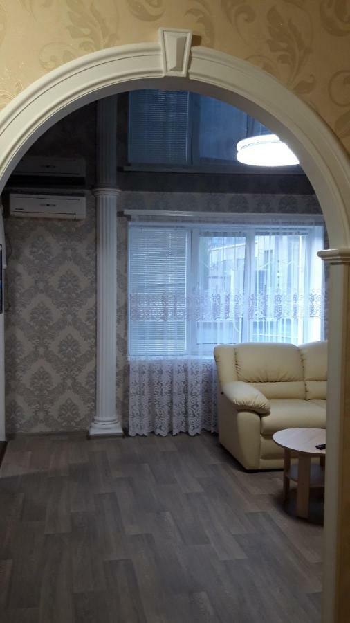 Apartment - Pervaya Liteinaya 2 Zaporizhia Buitenkant foto